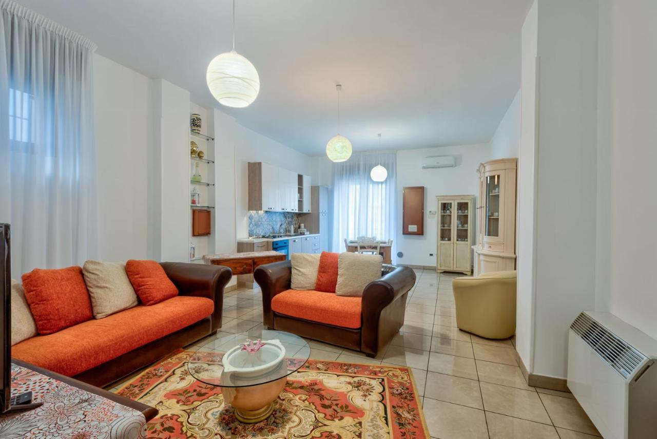 Casa Vacanza Binario 35 切列梅萨皮卡 外观 照片