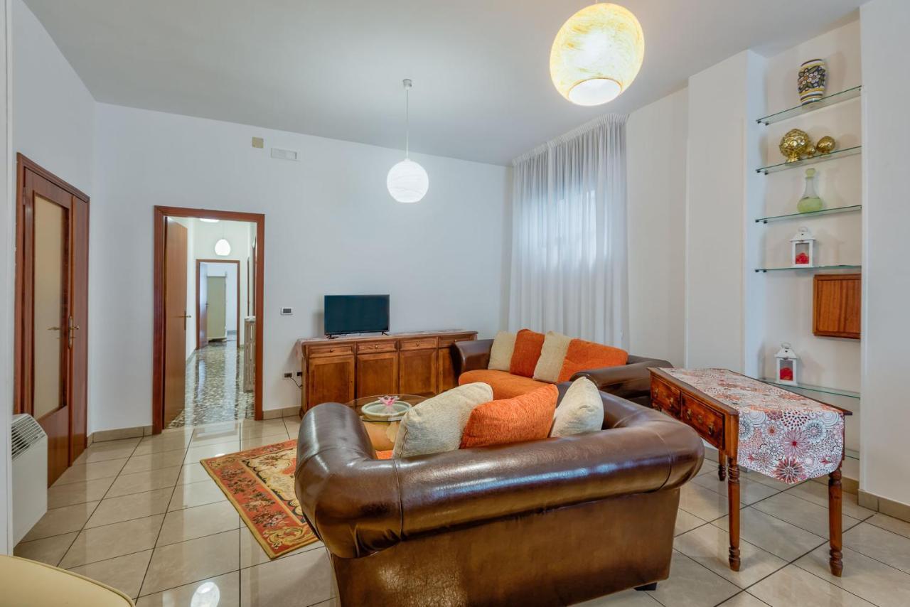 Casa Vacanza Binario 35 切列梅萨皮卡 外观 照片